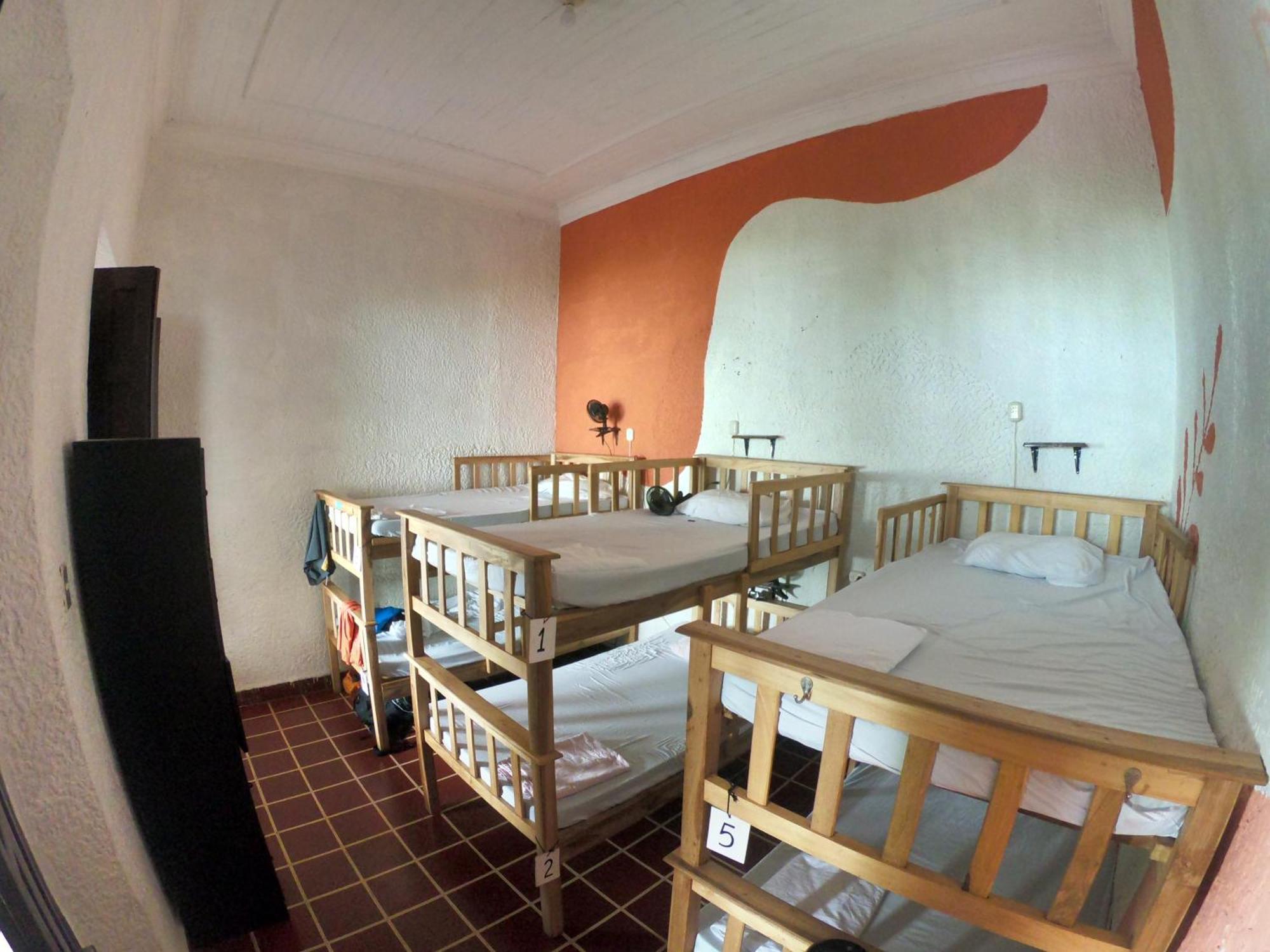 Ricks Hostel Santa Ana Eksteriør billede